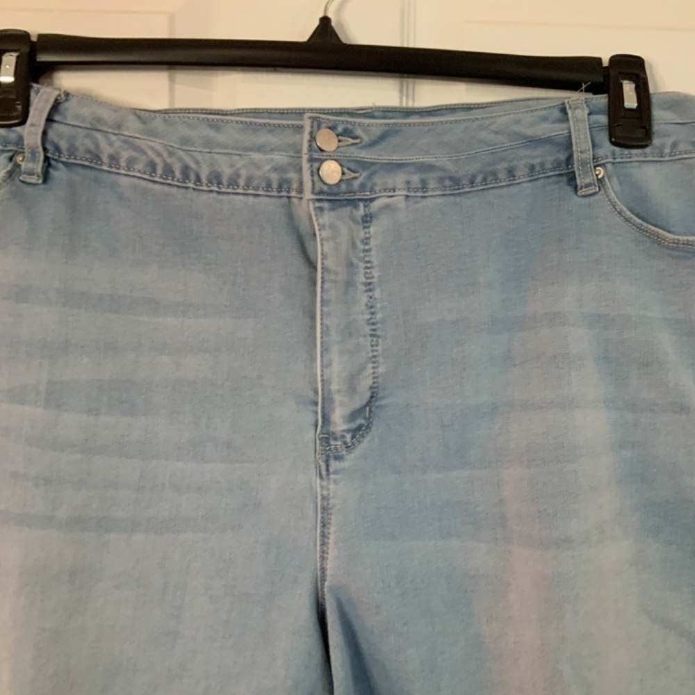 ROYALTY FOR ME HIGH RISE SHORTS PLUS SIZE 24 - Picture 3 of 7